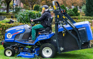 Rasentraktor Diesel Iseki SXG 324 mit Fangsystem und hydraulischer Hochentleerung – SCMB48 & SBC650